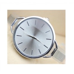 Classic Women Mesh Strap Wrist Watch